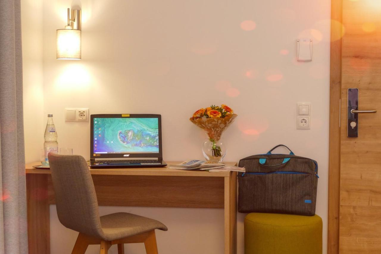 Hotel Landgasthof Lell Künzelsau エクステリア 写真